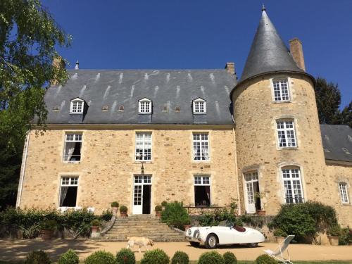 Yvre-l'Eveque Maison | Chateau de Vaux