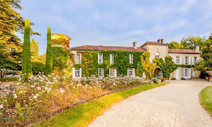 Larressingle Autre | Chateau Des Nuits Blanches Estate