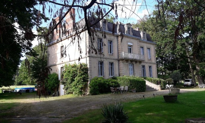 Bourbon-l'Archambault Lit Et Petit-Déjeuner | Chateau du Grand Lucay
