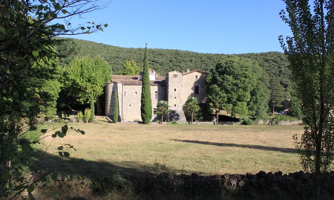 Thoiras Autre | CHATEAU EN CEVENNES, un loft à louer ,