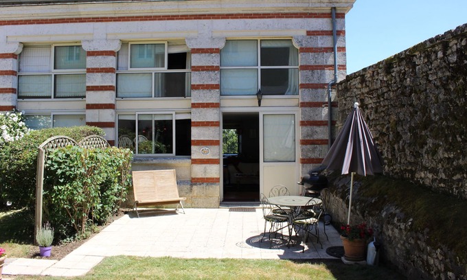 Charras Maison | Chateau Gite, Charras, Nr. Angoulême, Poitou-Charentes, France