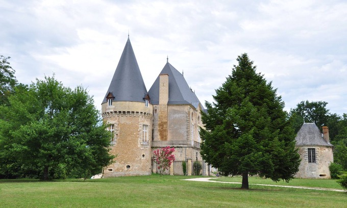 Cours-de-Pile Autre | Château in the Dordogne, with swimming pool and spacious rooms for unforgettable moments
