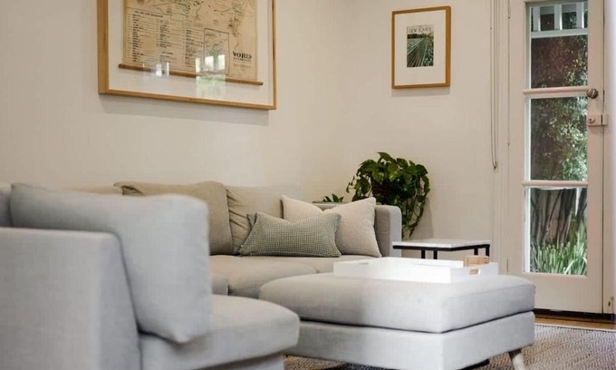 Prahran Maison | 'Chateau York' - Relaxed Prahran Family Home
