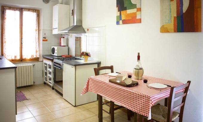 Colle di Val d'Elsa Appartement | Cheap Apartment in The Old Village