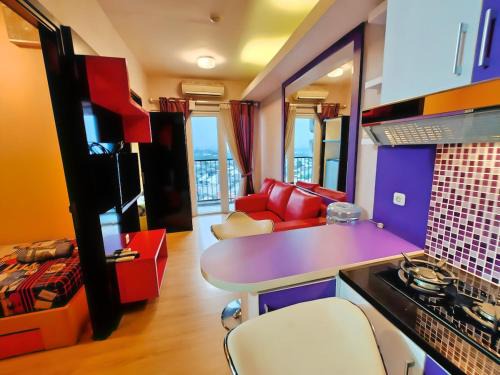 Binong Appartement | Cheapest 2BR Paragon Apt Karawachi with Pool