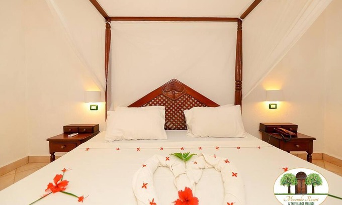 Malindi Appartement | Cheerful 2-bedroom Villa with a pool at Malindi