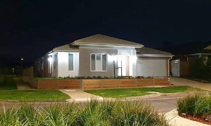 Truganina Maison | Cheerful 4 Bedroom Home In a Pleasing Location