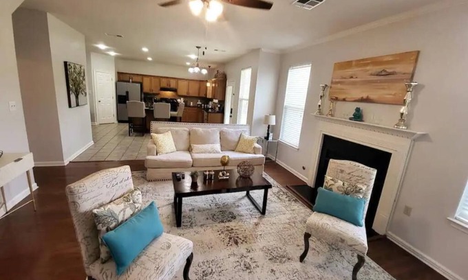 Sunshine Maison | Cheerful 6BR between LSU & NOLA