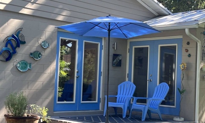 Ballast Point Maison | Cheerful South Tampa 4-bedroom home with free parking on premises