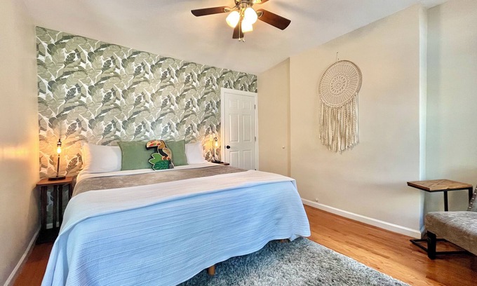 Chelsea Appartement | Chelsea Concrete Jungle House - Spacious 1 bedroom - Sleeps 4