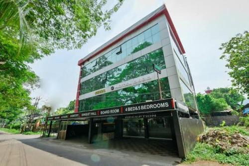Alappuzha Hôtel | CHEMBIL RAK Residency