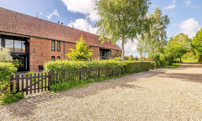 Runham Maison | Chestnut Barn - Deux Chambres Maison, Couchages 4