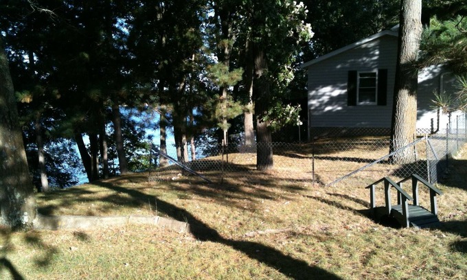 Chetek Cottage | Chetek Escape (Lakefront)