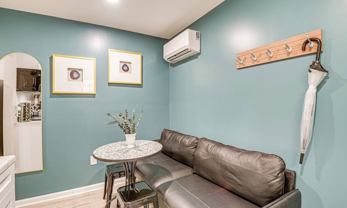Cheverly Appartement | Cheverly Apartment - 4 Mi to Commanders Field!