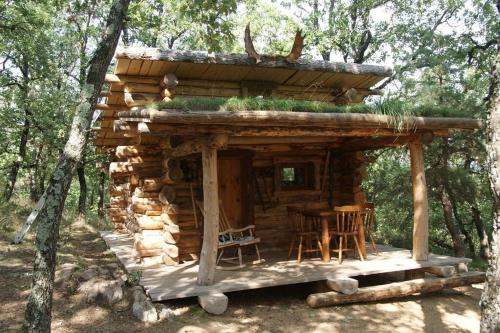 Peaugres Chalet De Ski | Chez Buddy - cabane de trappeur