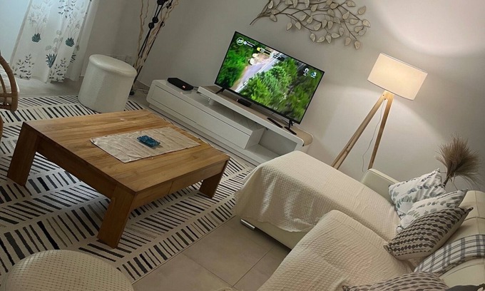 Marvejols Appartement | Chez Coco - appartement confortable - espace verts - accès direct à la rivière
