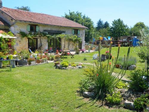 Montbron Maison | chez daisy