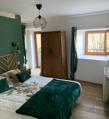 Perouges Maison | Chez Gabriel et Sophie