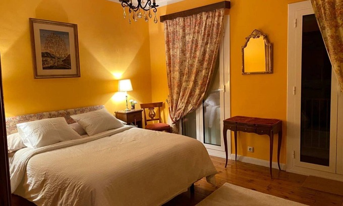 Bourg-Madame Appartement | Chez Hélène, adapté PMR (disabled) les chiens bienvenus 4 pax, 3*gites de France