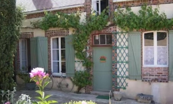 Fontaine-Fourches Maison | Gîte de Charme dans la campagne française