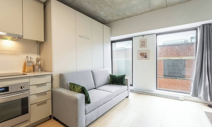 Latin Quarter Appartement | Chez Lisa | Gym | Terrasse & BBQ | TV & WIFI | AC