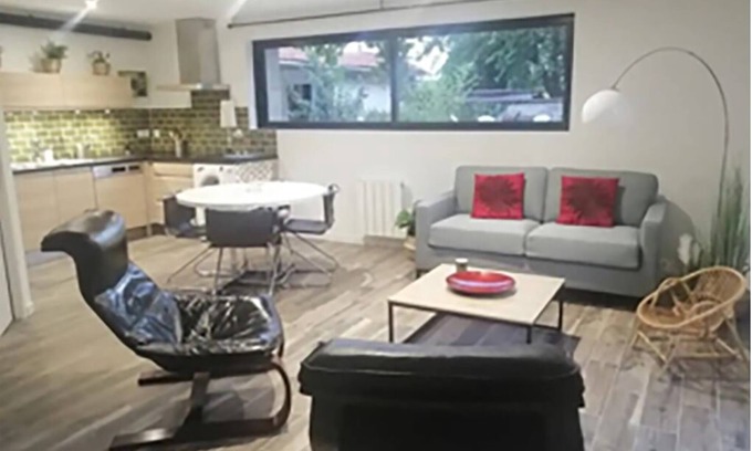 Realmont Maison | Chez Nat et Jean, un Cocon de Sérénité et de Calme