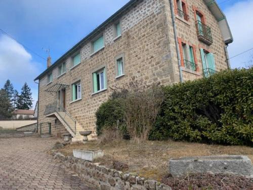 Usson-en-Forez Appartement | Chez Patrice et Marieline F2