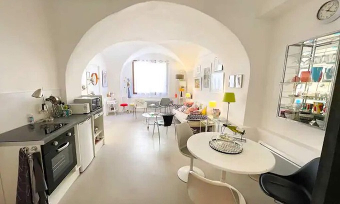Marsanne Appartement | Chez Pierre, studio voûté esprit loft