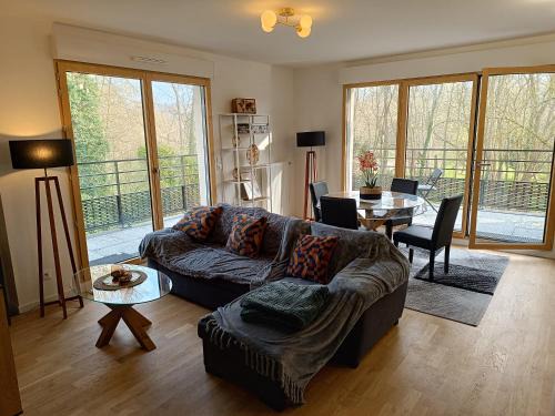Saint-Remy-les-Chevreuse Appartement | Chez Sibylle ParcNaturelPetitVeniseChevreuseVersaillesOrly appartement entier 69 M2 ou chambre
