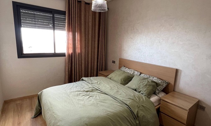 Ain Harrouda Appartement | Chic 1-bedroom apartment with AC, in phenomenal Âïn-Harrouda