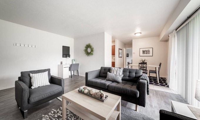 Mentor Appartement | Chic 1Bd Great for Professionals