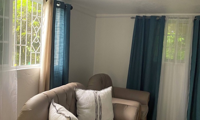 Priory Appartement | Chic 1bedroom with AC and WiFi in charming priory area1- 2 min walk to the beach