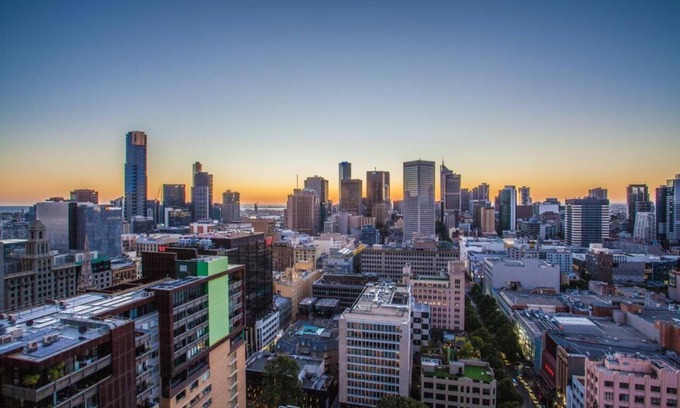 Melbourne Central Business District Appartement | Chic 2 Bedroom Apartment at Beckett Street Melbourne CBD