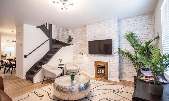 Mount Washington Maison | Chic 2BR Luxury Urban Retreat