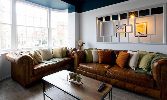 Cromer Appartement | Chic 3-Bed Hideaway Steps from Cromer Beach
