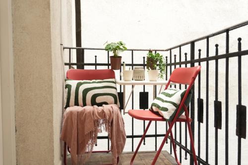 Palace District Appartement | Chic 3BR Gem in the Heart of Budapest- Walk to Krudy St