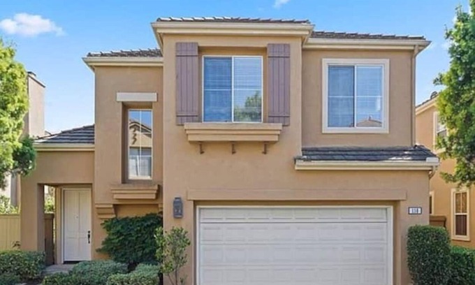 Turtle Ridge Maison | Chic 3BR home in Newport Coast Gated Community w/ Fenced Yard