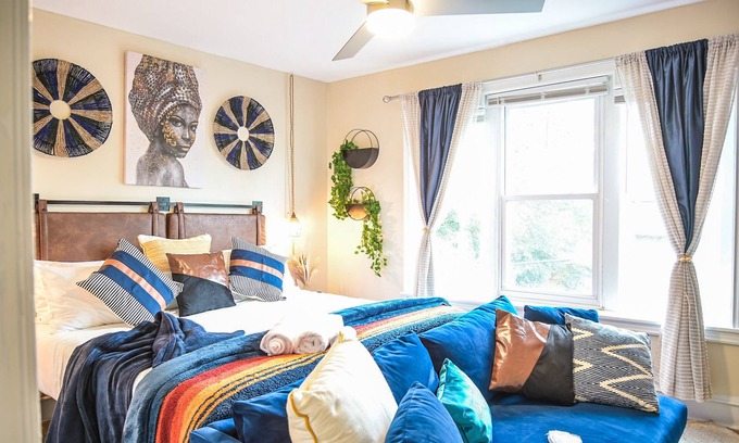 Germantown Maison | Chic 4BR Dwelling w/ Backyard in Philadelphia