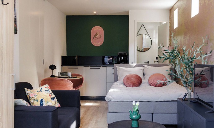 Haastrecht Lit Et Petit-Déjeuner | Chic and cozy overnight stay in Haastrecht! 15 minutes from Gouda and Oudewater.