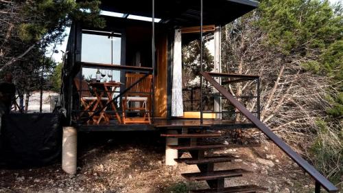 Kempner Maison | Chic and Elegant Tiny House with Fire Pit Lovely for Couples Getaways in Kempner, Texas