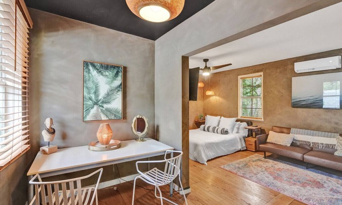 Northeast Miami Maison | Chic Boho Treehouse Studio