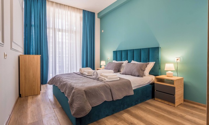 Saburtalo Copropriété | Chic, Brand-New Condo Close to Metro Station – Convenient & Comfortable Stay