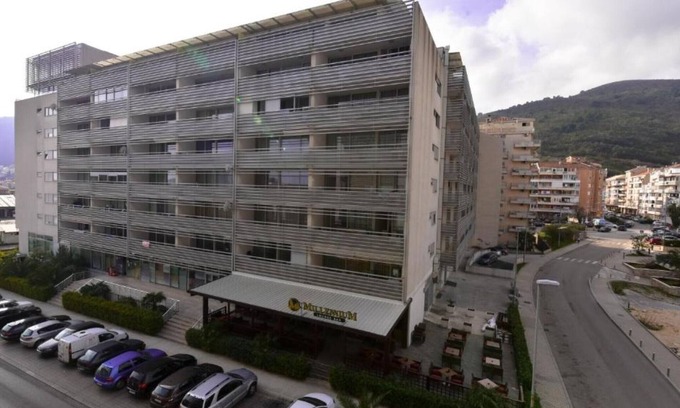 Rozino Appartement | Chic Budva City Retreat - Studio Apt with Balcony