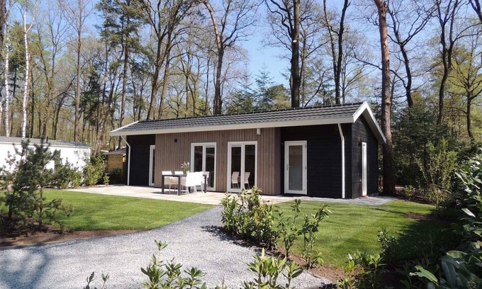 Bosgebied Hoenderloo Chalet De Ski | Chalet confortable avec micro-ondes combiné près de la Veluwe