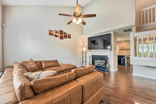 Charlotte Maison | Chic Charlotte Townhome with Community Pool
