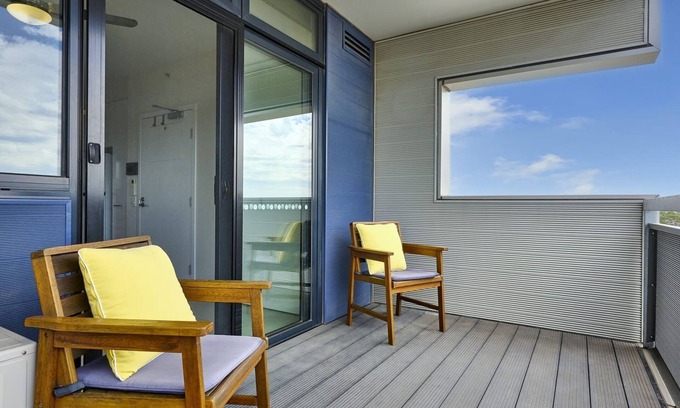 Coburg Appartement | Chic Coburg Haven Modern 1 Bed Apartment