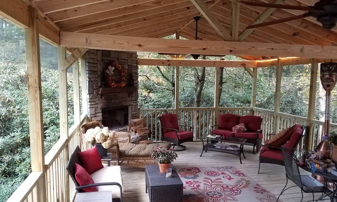 Highlands Hills Maison | Chic Cottage 1.4 miles to downtown