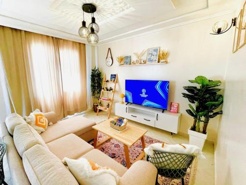 Cite Al Mohammadi Appartement | Chic Design Stay With a Chocolate Welcome Gift