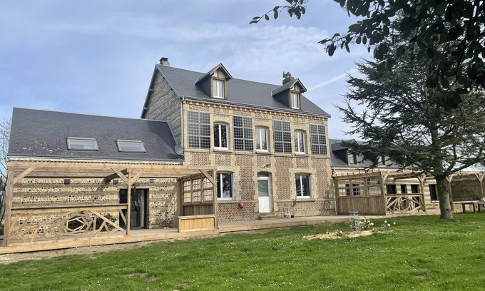 Octeville-sur-Mer Maison | Chic et Durable Entre Honfleur et Etretat, Maison de Charme Écoresponsable