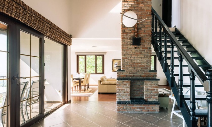 Derbent Appartement | Chic Flat w Terrace, Garden, Fireplace in Nature